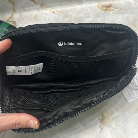 lululemon athletica NWT Black Belt Bag - Picture 5 of 5